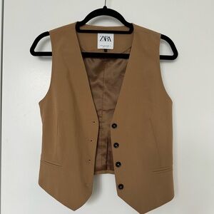 ZARA Four button Vest| Color tan
